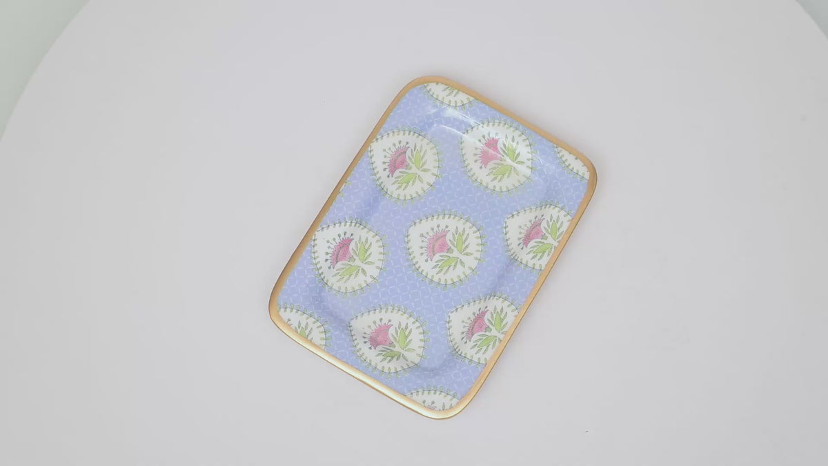Daphne Enameled Laney Soap Dish