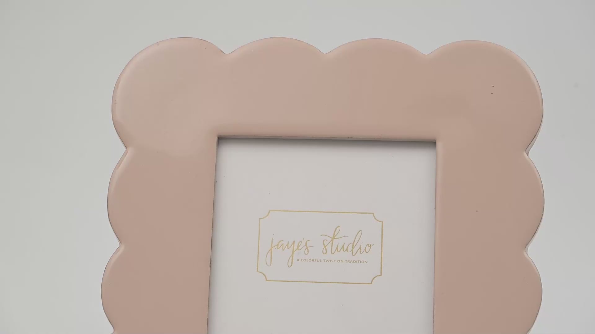 Gracie Scalloped Photo Frame