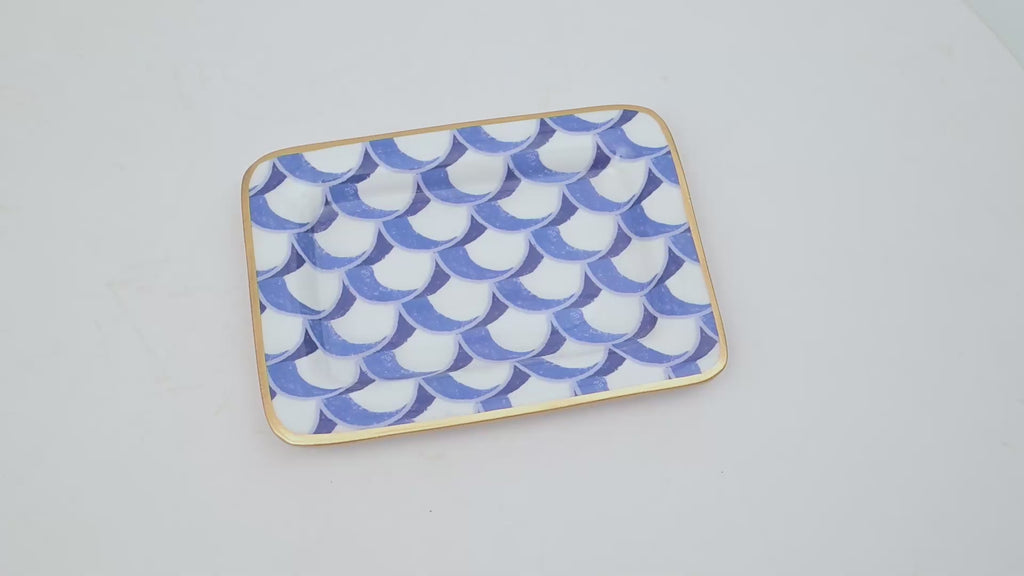 Scallops Enameled Laney Soap Dish