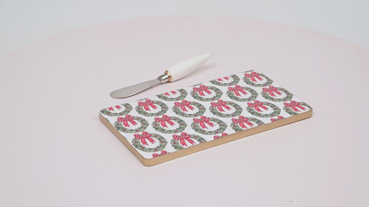 Holly Wreath Bow Amelia Cutting Board Set